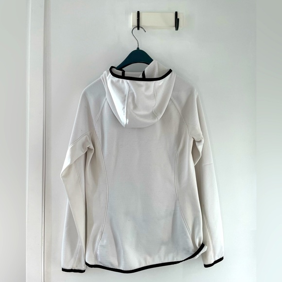 The North Face zip-up hoodie with zipped pockets - Picture 2 of 3